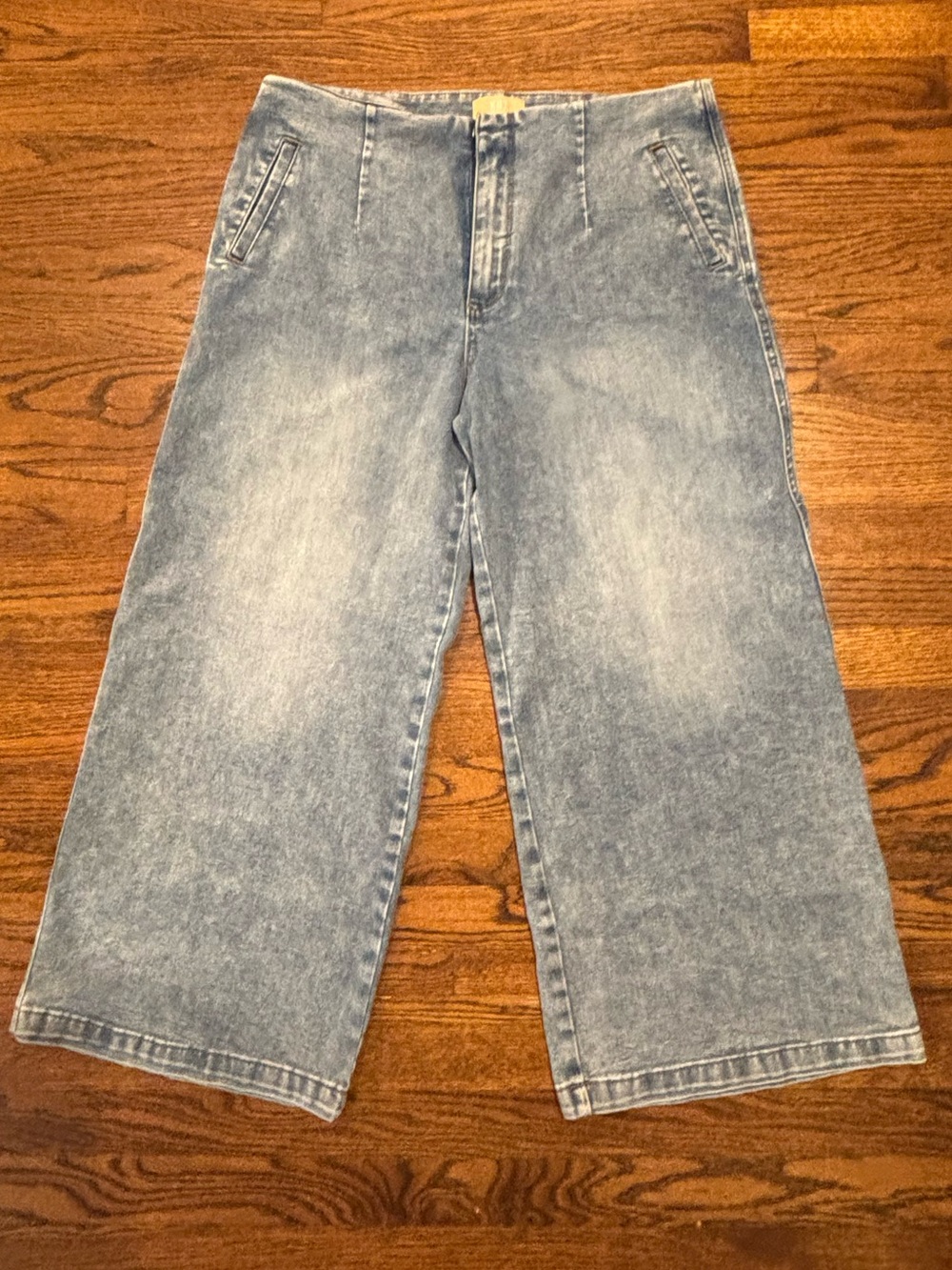 KUT FROM THE KLOTH Wide Leg Light Wash Jeans